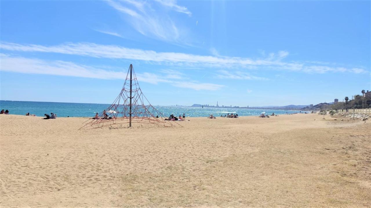 Marina Port & Beach-Apartment El El Masnou Dış mekan fotoğraf