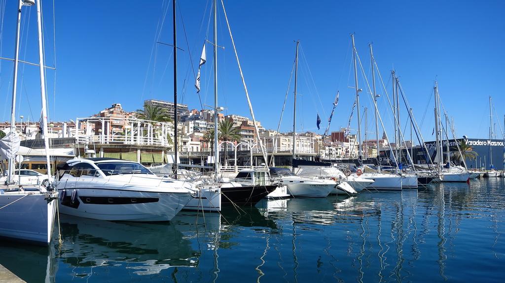 Marina Port & Beach-Apartment El El Masnou Dış mekan fotoğraf