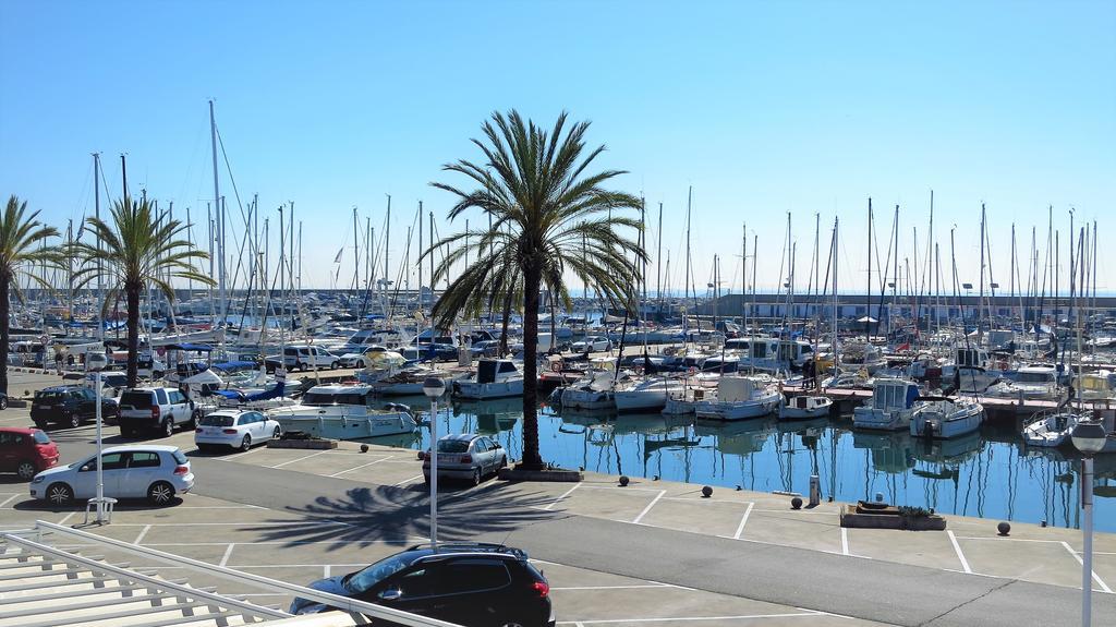 Marina Port & Beach-Apartment El El Masnou Dış mekan fotoğraf